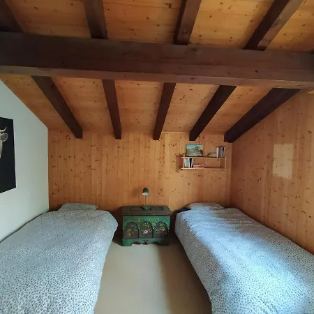 Alpehytte Bissetrot *